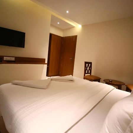 Hotel Dream Residency نافي مومباي المظهر الخارجي الصورة