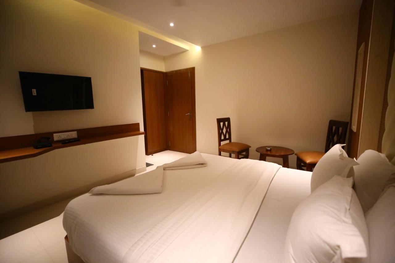 Hotel Dream Residency نافي مومباي المظهر الخارجي الصورة